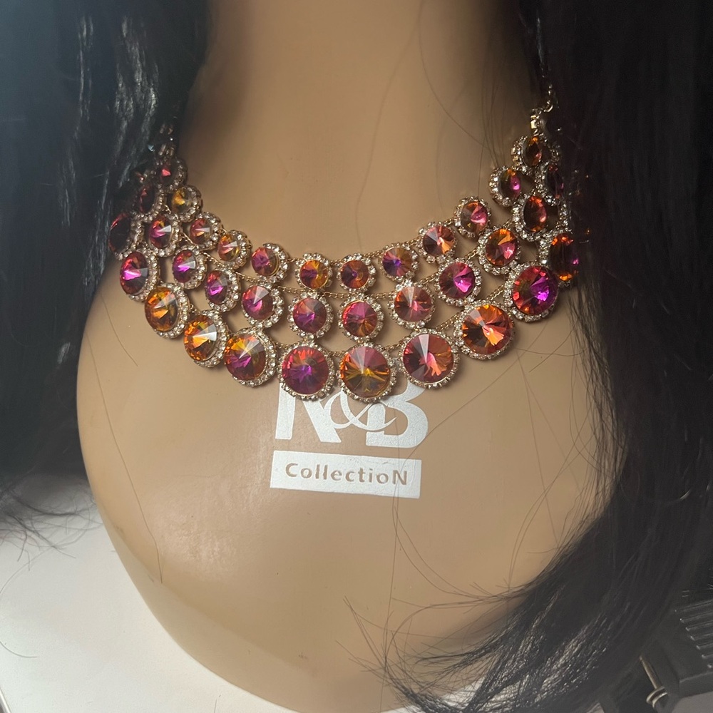 This necklace is so cute it’s classy and fun!